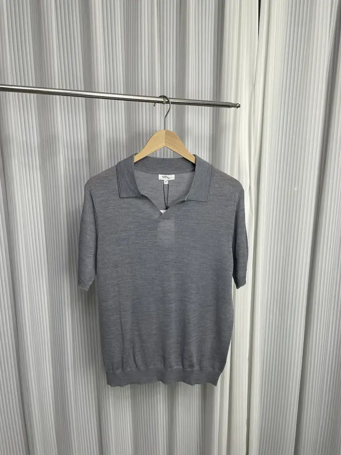 Polo à manches courtes à col en V pour hommes