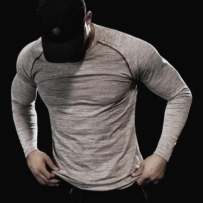 T-shirt de musculation à manches longues pour hommes