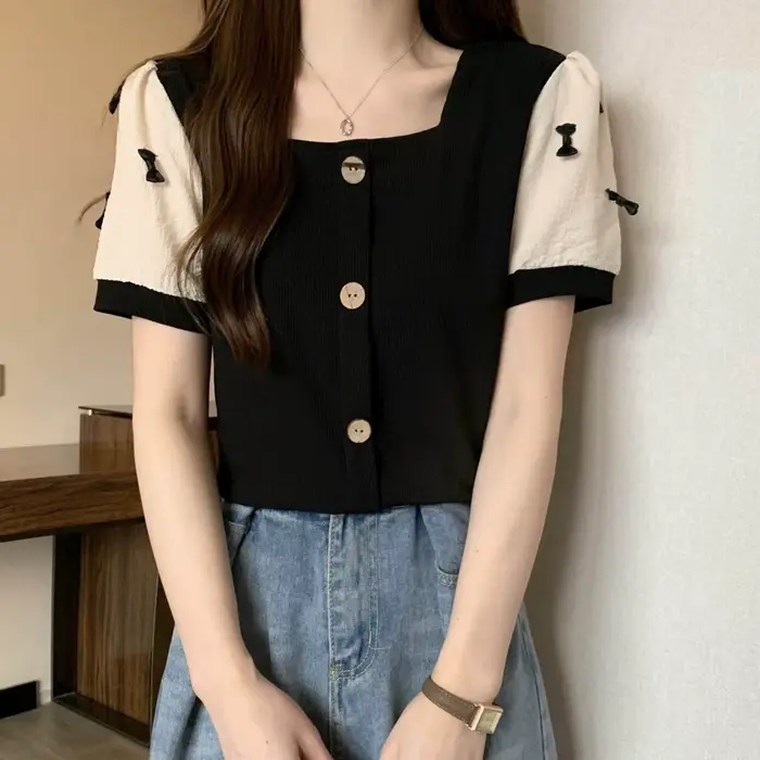 T-shirt à manches courtes avec nœud épissé pour femmes