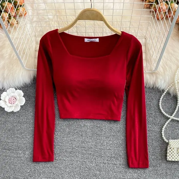 T-shirt à manches longues pour femmes avec soutien-gorge intégré