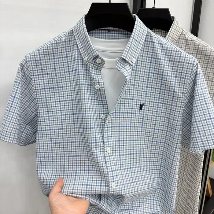 Chemise à manches courtes pour homme en été, design fin pour homme, chemise brodée à carreaux haut d