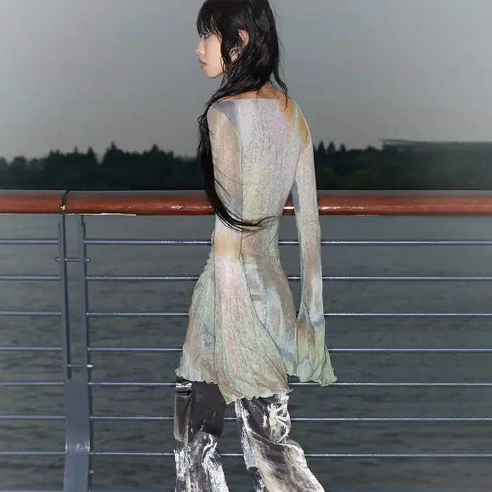Karrcat Trashy Y2k cravate-teinture maille hauts Grunge esthétique manches évasées hauts transparent