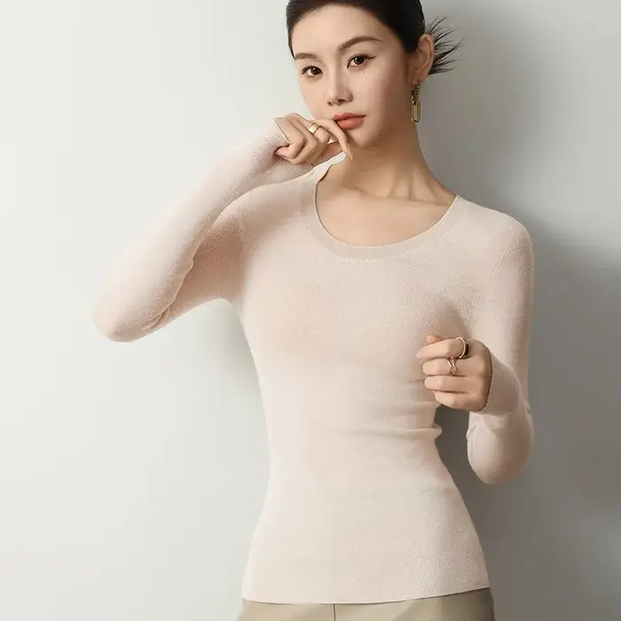 Fine-Spun 100% laine mérinos super fine à col rond pour femme