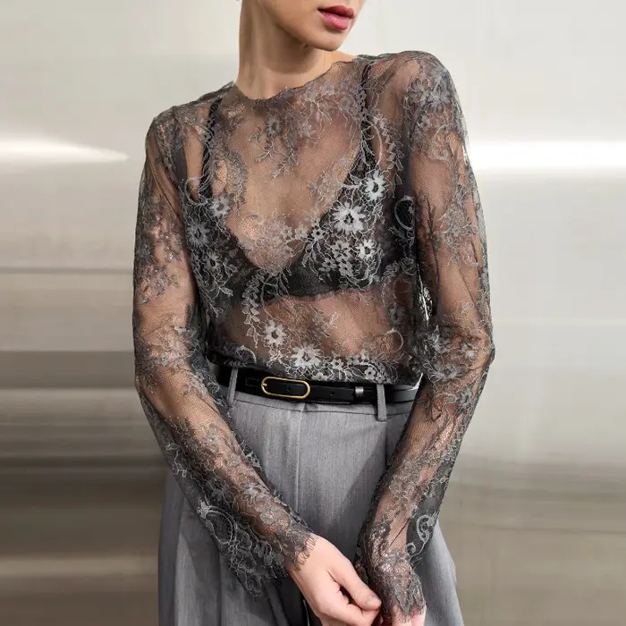 Tsiisd Sexy dentelle transparent chemise haute pour les femmes pure élégance lâche déplacements mode Streetwear pull 2026 Y2k haut femme