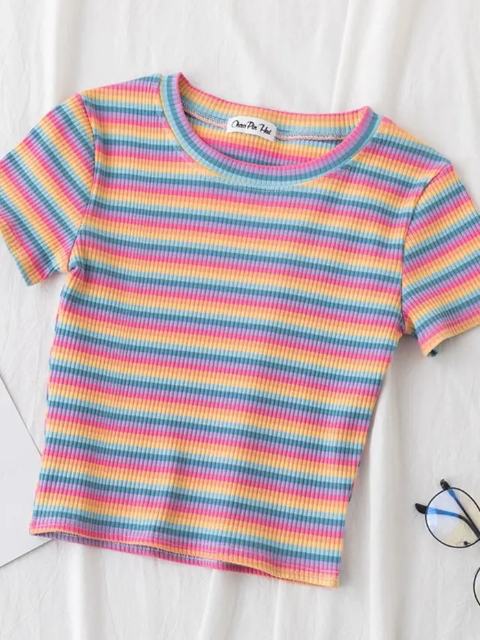 T-shirt rayé arc-en-ciel pour femme