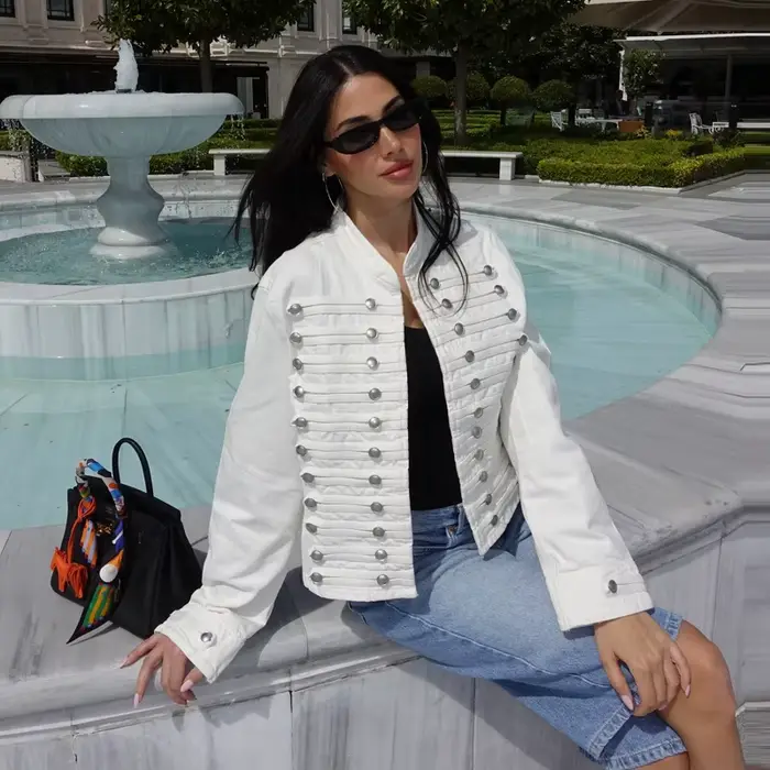 Veste en jean courte pour femme