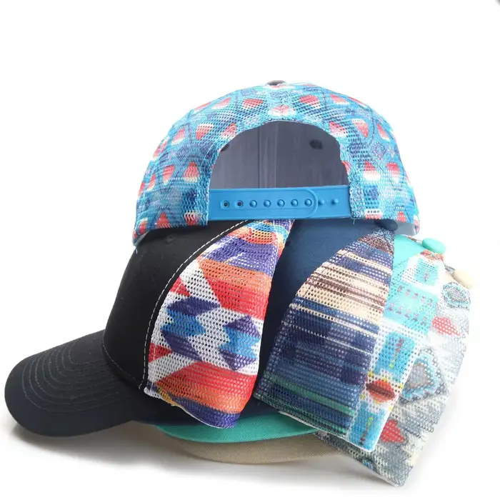 Casquette de baseball de couleur géométrique avec logo de design de mode pour l'escalade en plein air