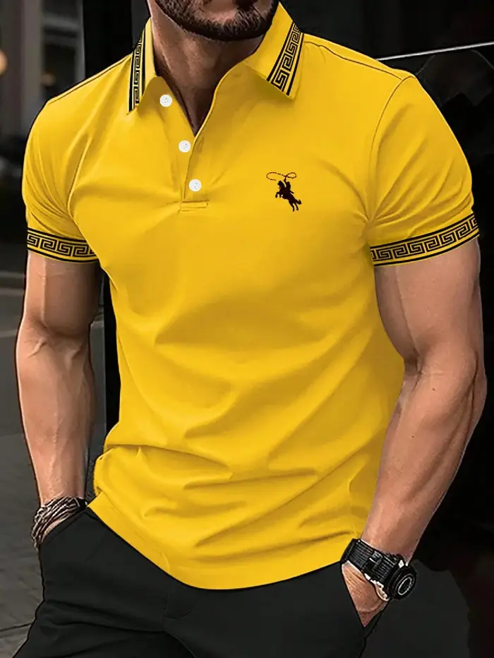 La nouvelle chemise POLO à manches courtes pour hommes pour l'été 2025 présente une impression de mo