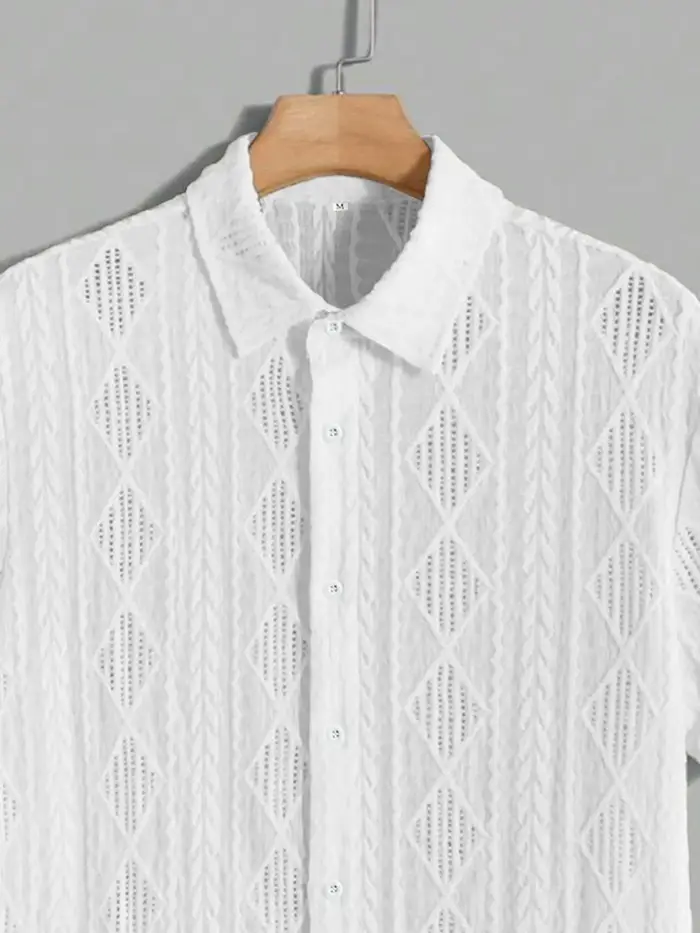 Chemise à manches courtes pour hommes, coupe slim, couleur unie, avec boutons, haut décontracté ajouré, adapté à la mode estivale et au quotidien.