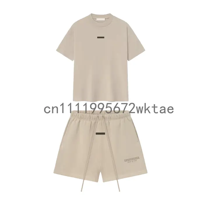 Ensemble de T-shirts Classiques 2SP de Haute Qualité pour Hommes – Design Luxe Texture Métallique Lettres Coton – T-shirt et Short Ample pour Couple