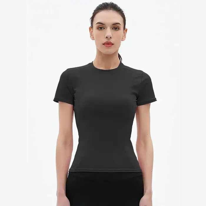 Haut de sport moulant et ajusté pour femme