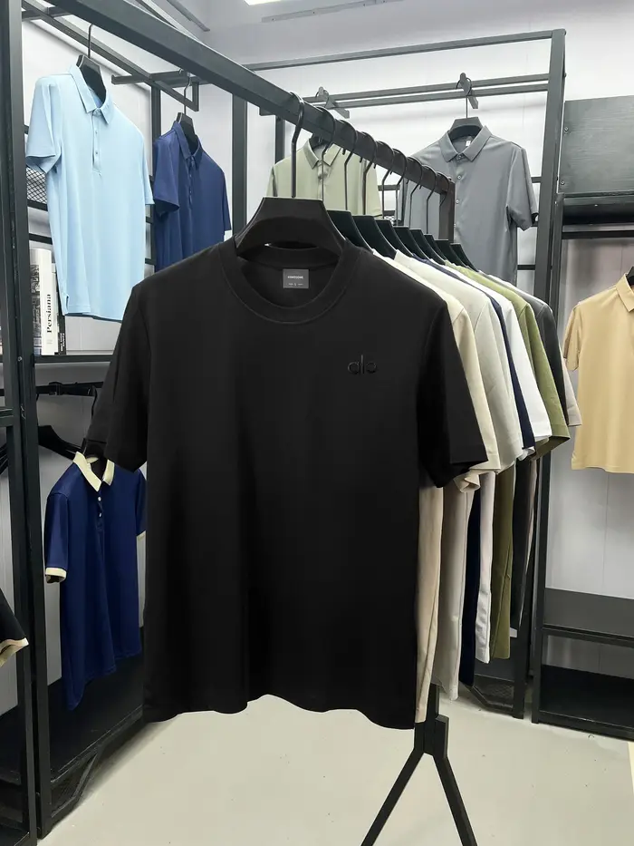 T-shirt col rond homme tendance 2026