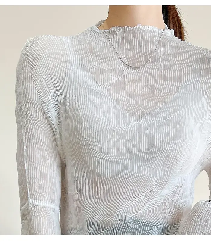 Haut plissé ultra-fin Miyake