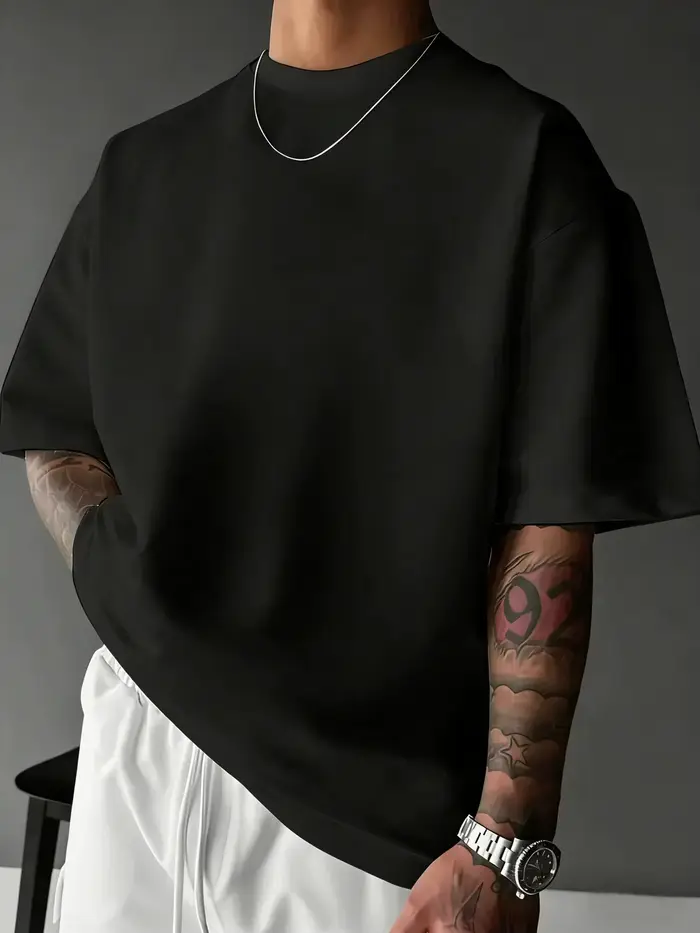 T-shirt noir imprimé pour homme