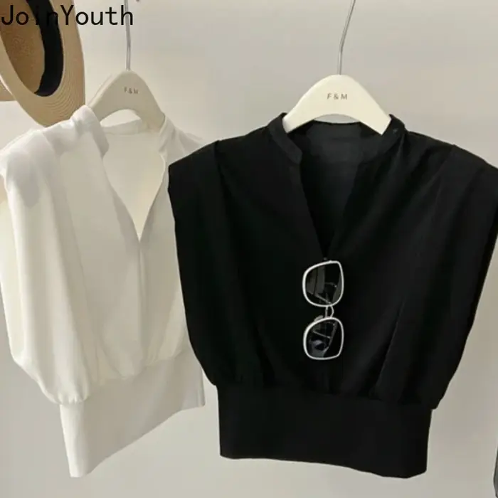 T-shirts pour femmes hauts courts manches volantes col en v