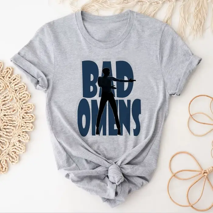 T-shirt graphique japonais Bad Omens pour femmes