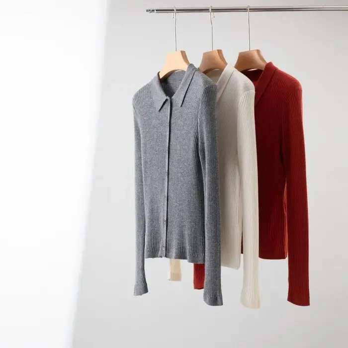 Cardigan en tricot à col polo en laine mérinos 100 % super fine pour femme