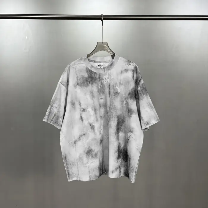 Nouveau T-shirt rétro noir à motif floral style photocopy 2026