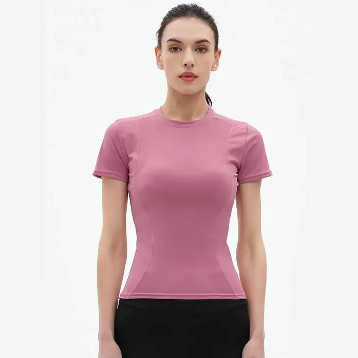 Haut de sport moulant et ajusté pour femme