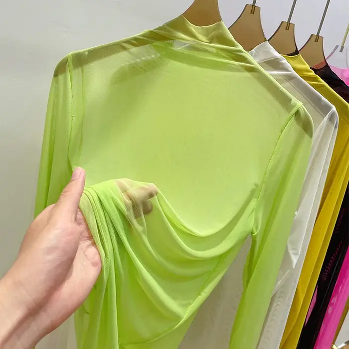 T-shirt transparent en gaze pour femme 2026 – Vêtement d'été à manches longues avec col semi-montant et protection solaire