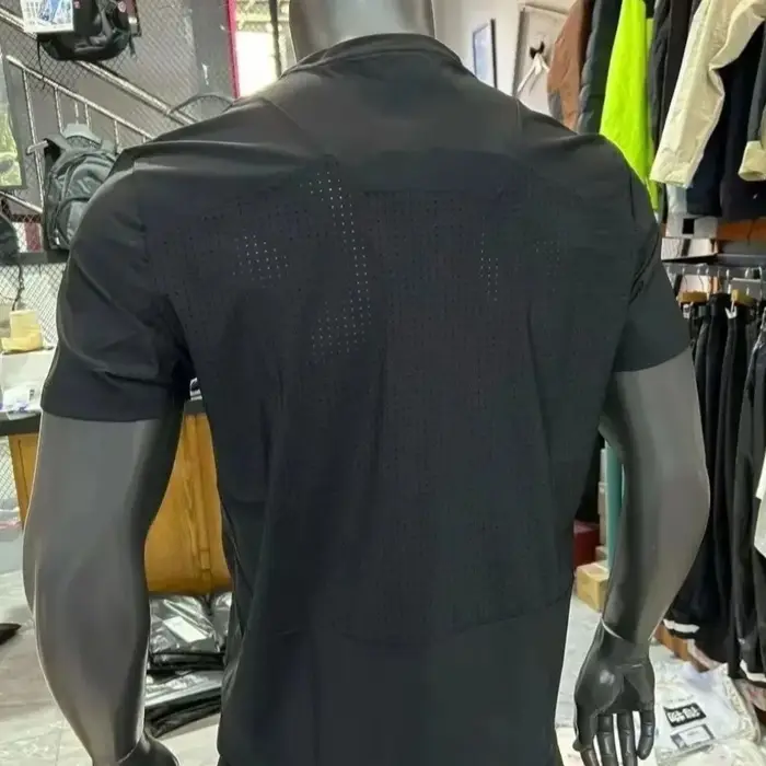 T-shirt uni pour homme, nouvelle collection été, sport en plein air, maille respirante, élastique, c