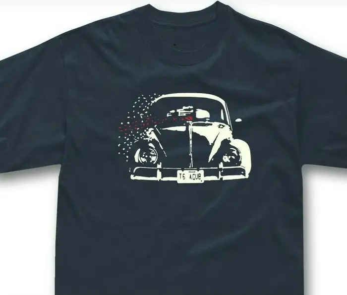T-shirt Beetle Classic Car Type 1 1302 1200 avec illustrations.
