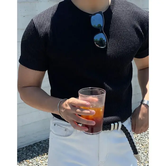 T-shirt côtelé ajusté pour homme - Col rond texturé à manches courtes, haut de sport slim pour l'été