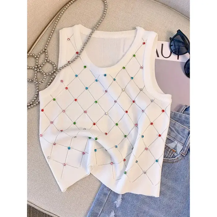 Débardeur tricoté en strass coloré