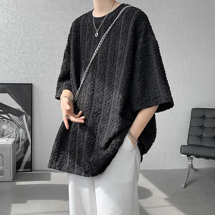 T-Shirt Plissé à Rayures Verticales pour Homme
