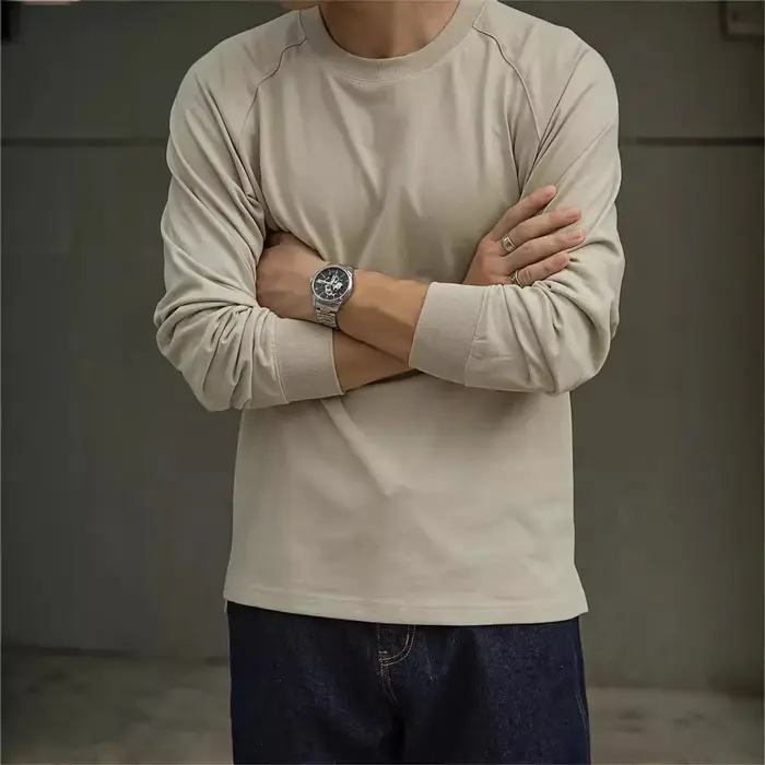 T-shirt à manches longues en coton rétro américain avec col ras du cou et sous-pull intégré pour hom