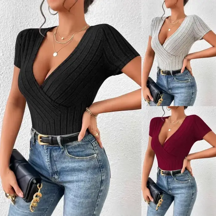 T-shirt élégant pour femme à col en V et manches courtes
