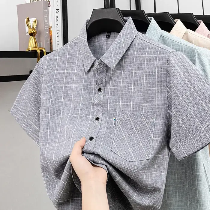 Chemises polo à motif écossais pour hommes