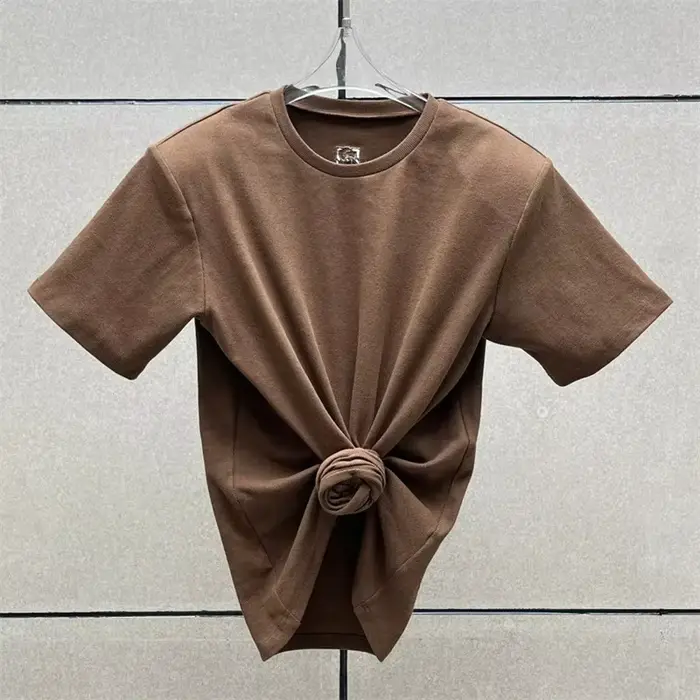 T-shirt femme 2025 été nouveau épaule rembourré coupe ajustée haut à manches courtes pur coton col rond pull y2k