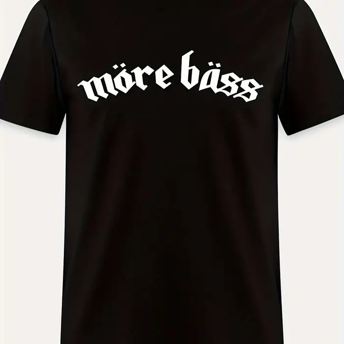 T-shirt en coton pour homme MORE BASS avec imprimé graphique de police gothique, motif musique Heavy