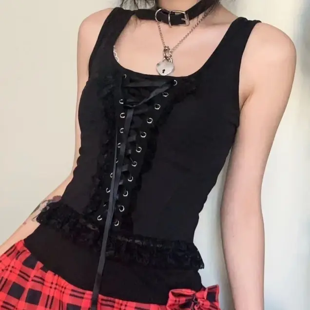 Débardeurs Streetwear 2026 pour femmes, style Y2K, avec patchwork en dentelle, crop top licou, style