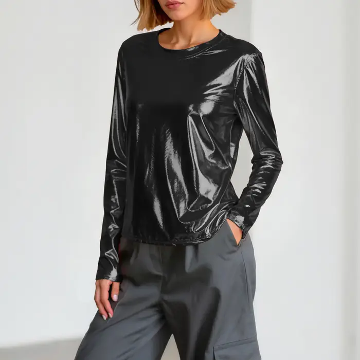 T-shirt Crop Top Brillant et Tendance pour Femme – Col Rond