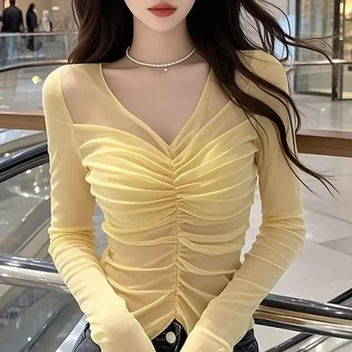 Jaune col en V mince plissé
