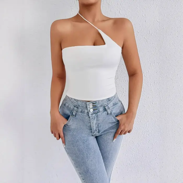 Haut court asymétrique blanc à une épaule pour femme