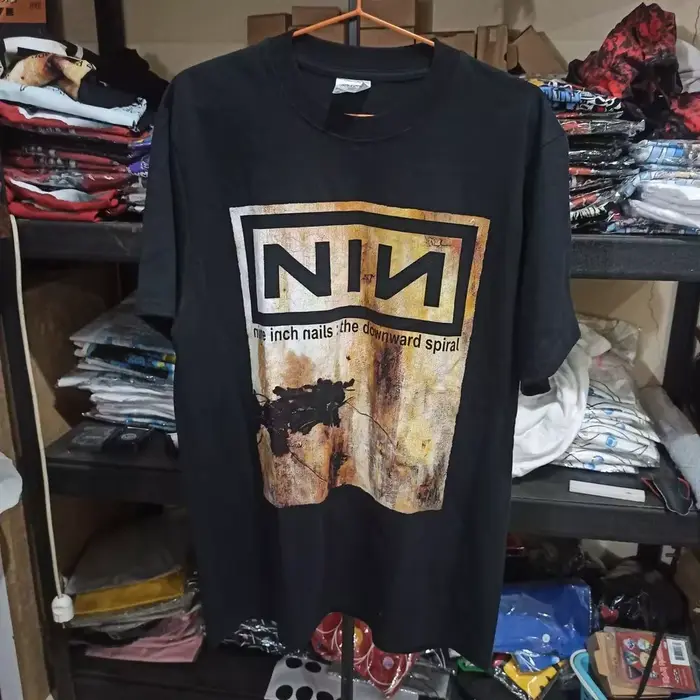 NIN Nine Inch Nails Downward Spiral Vtg T-shirt noir unisexe, réédition, pour hommes et femmes, déco