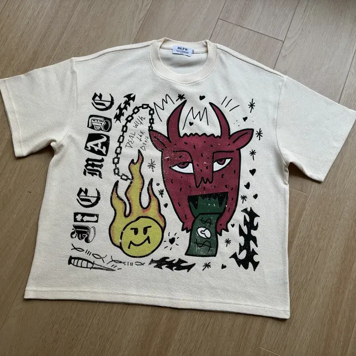 T-shirt décontracté à manches courtes imprimé dessin animé gaufré