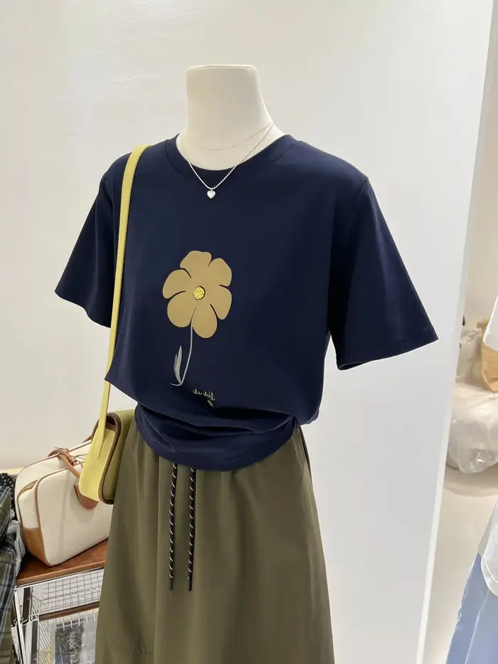 T-shirt à manches courtes imprimé Floral bleu marine pour femmes