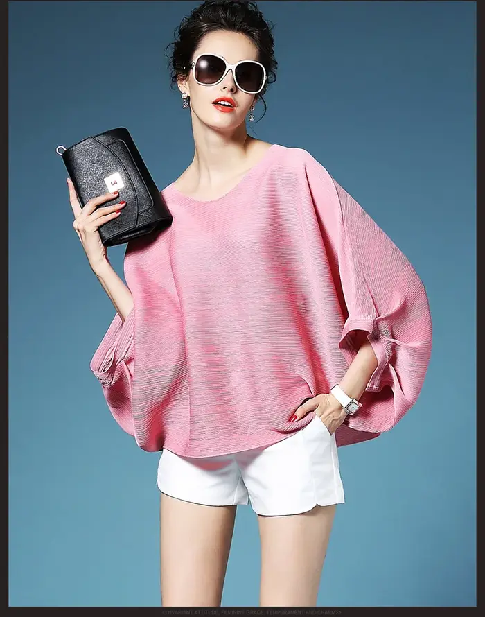 Nouveau style estival, haut plissé tendance à manches chauve-souris