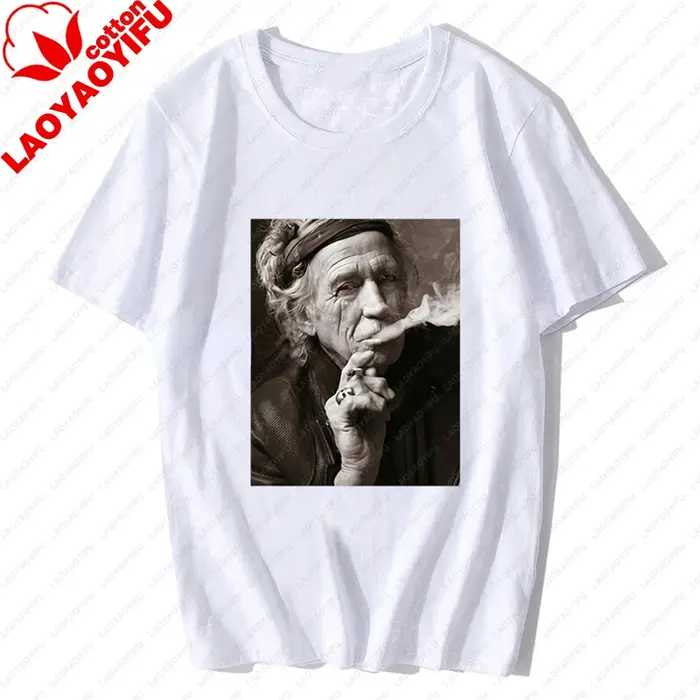 T-shirt manches courtes homme, modèle 2019 et je suis encore là