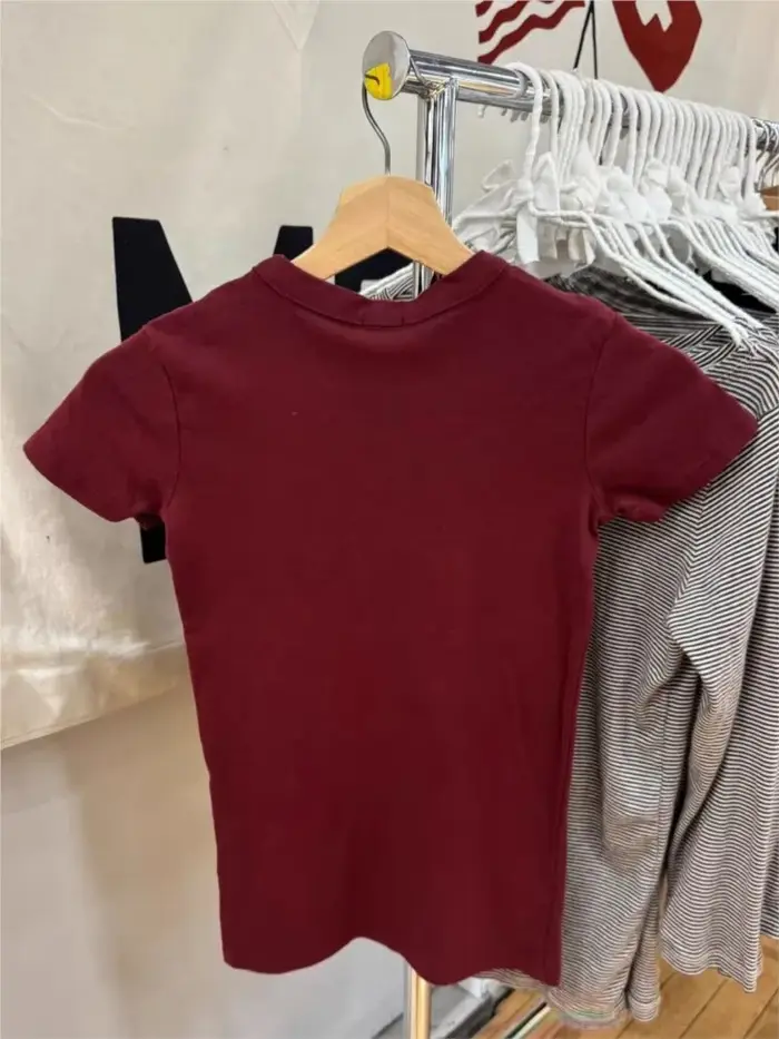 T-shirts slim pour femme avec appliques lettres bordeaux