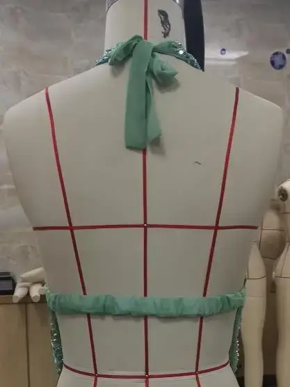 Femmes haut à paillettes col en v dos nu culture hauts été licou cou débardeur Camisole Sexy