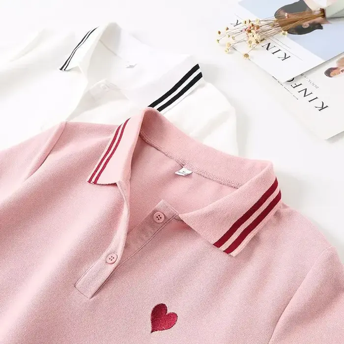 Chemise boutonnée à col polo pour femme