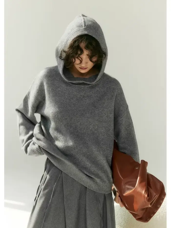 Pull en cachemire à capuche gris pour femme
