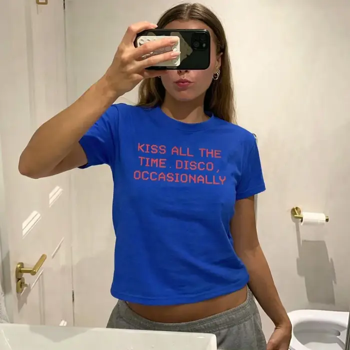 Baiser toute la journée. T-shirt Disco Occasionnel Oversize Homme Femme Streetwear Top Harry Style Album Merch Nouveaux Tees de Concert de Tournée