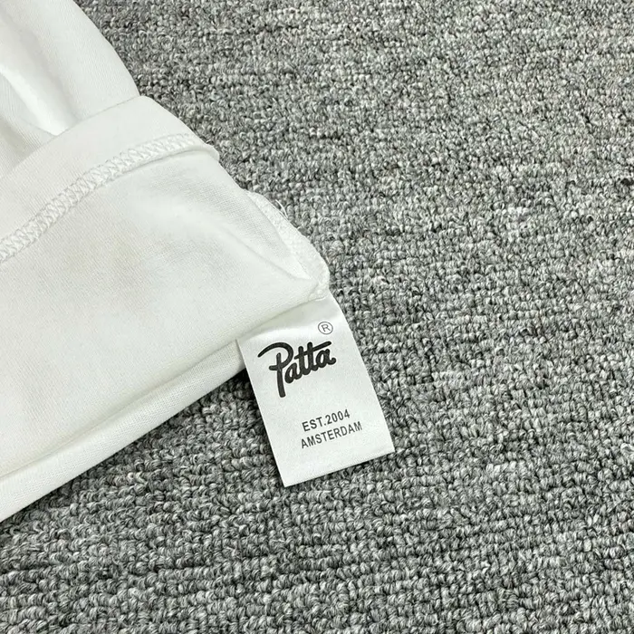 T-shirt PATTA de haute qualité avec photo réelle