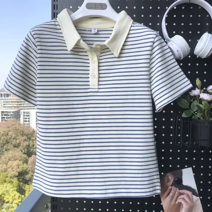 T-shirt à manches courtes et col Polo pour femmes